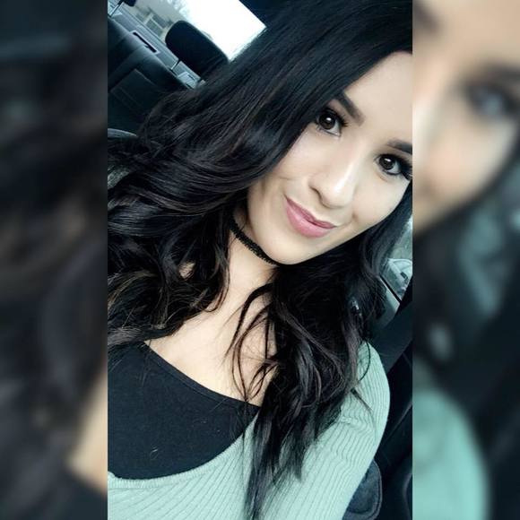 Meet your Posher, Bianca - Picture 1 of 1